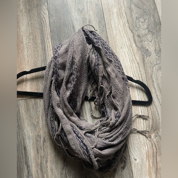 Grey an Navy Infinity Drink - Picture 1 of 2
